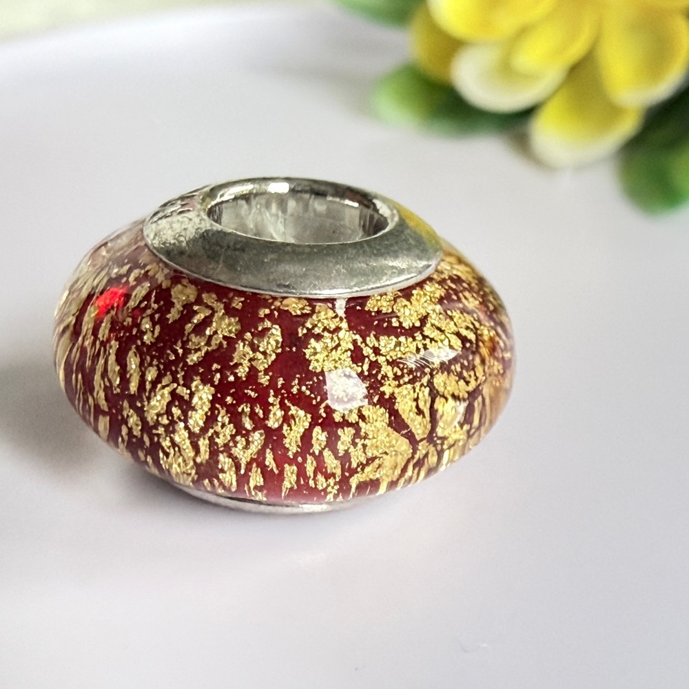 🇮🇹 Murano Glass Charm With 925 Silver Core.